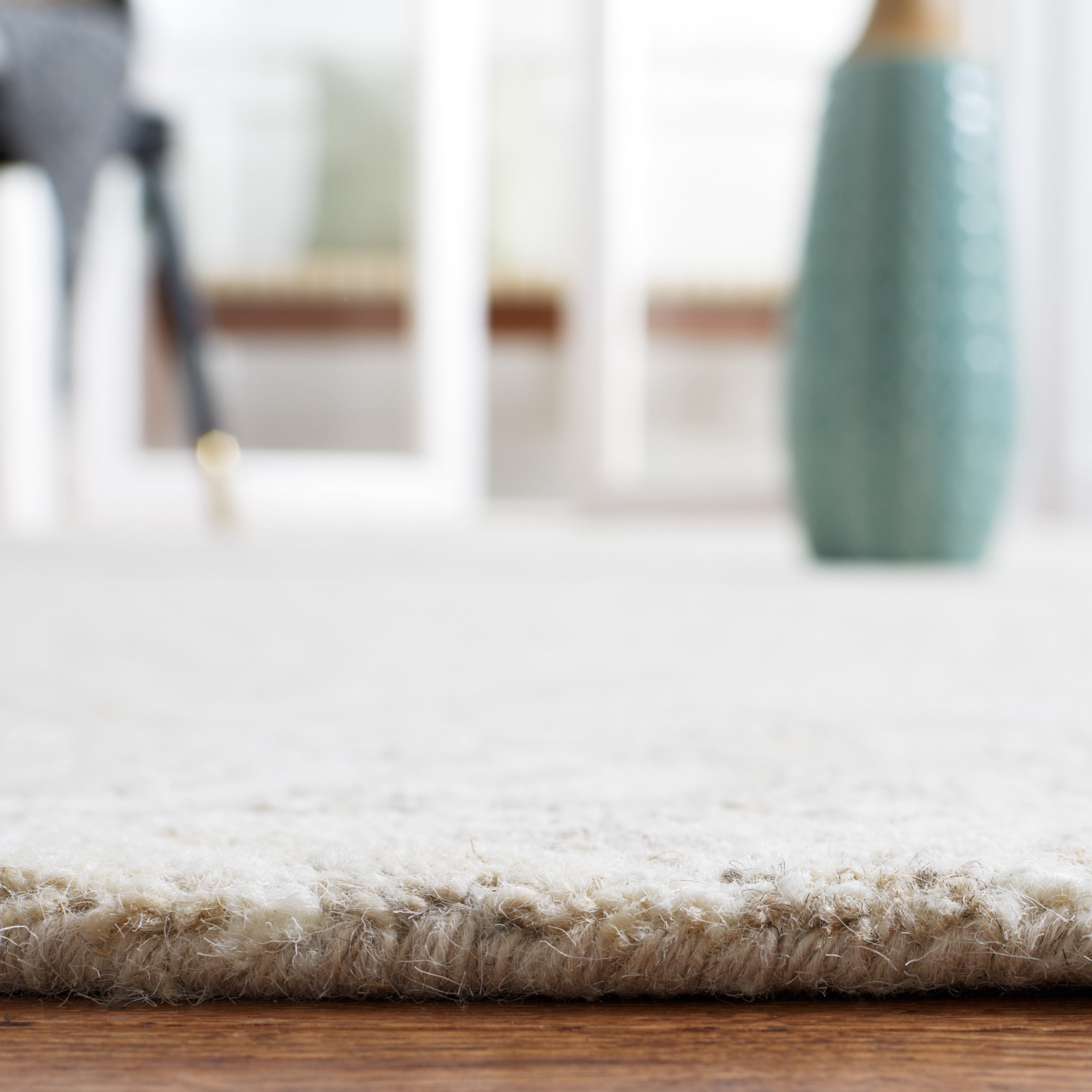 SAFAVIEH Micro-Loop Deziree Floral Runner Rug, Beige, 2'3" x 9'