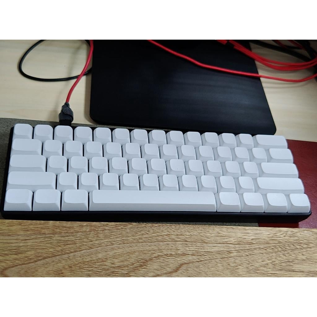 134PCS Stylish Minimalist White Keycaps XDA Height PBT DyeSub Keycap Set for Mechanical Keyboard