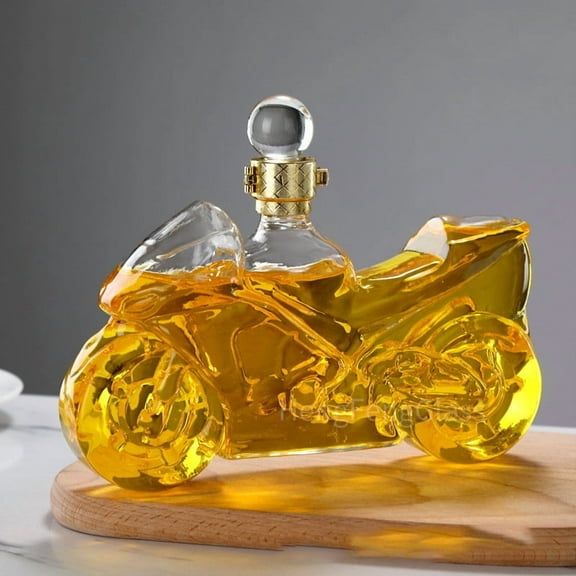 HOARBOEG Wildlife Themed Glass Wine Decanter, Unique Animal Wine Bottle for Whiskey, Brandy, and Liquor, Ideal Gift for Men, Connoisseurs, and Enthusiasts on Special Occasions