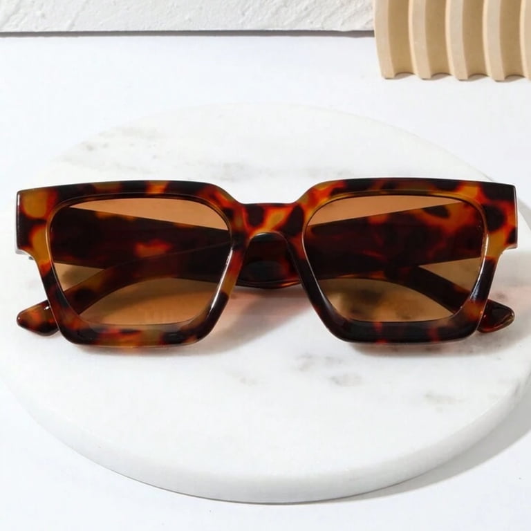 Retro 90s Square Sunglasses for Women Men Trendy Chunky  display picture 1