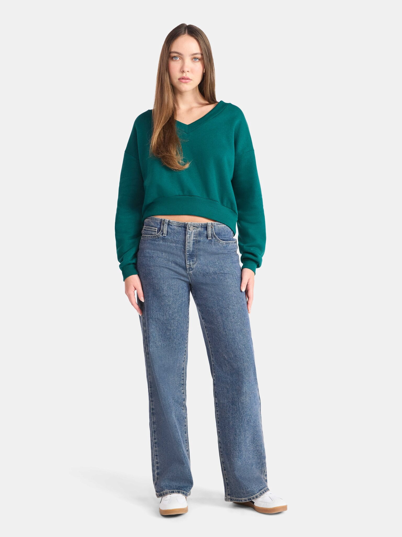 No Boundaries V-Neck Fleece Cropped Sweatshirt, Women's