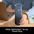 thumbnail image 2 of Taza de viaje Ninja Sip Perfect 473 ml de acero inoxidable azul marino, 2 of 7
