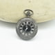 thumbnail image 1 of Reloj de bolsillo vintage de cuarzo con cadena y números romanos (negro), 1 of 5