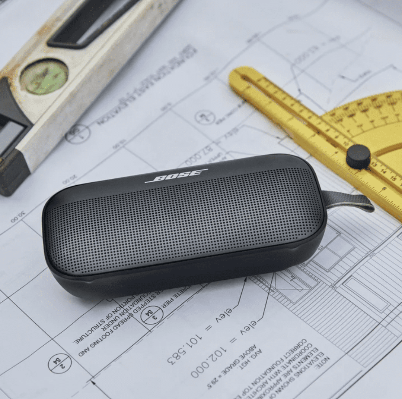 Bose 865983-011R Soundlink Flex SE Portable Speaker, Black