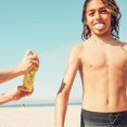 thumbnail image 2 of Spray de protección solar Sun Bum Kids SPF 50, transparente, 177 ml (paquete de 2), 2 of 4