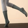 thumbnail image 1 of Calcetines de yoga de tubo largo de otoño e invierno, antideslizantes, calcetines de pilates profesionales para mujer en la parte inferior de bucle de tubo de algodón absorbente de sudor, 1 of 6