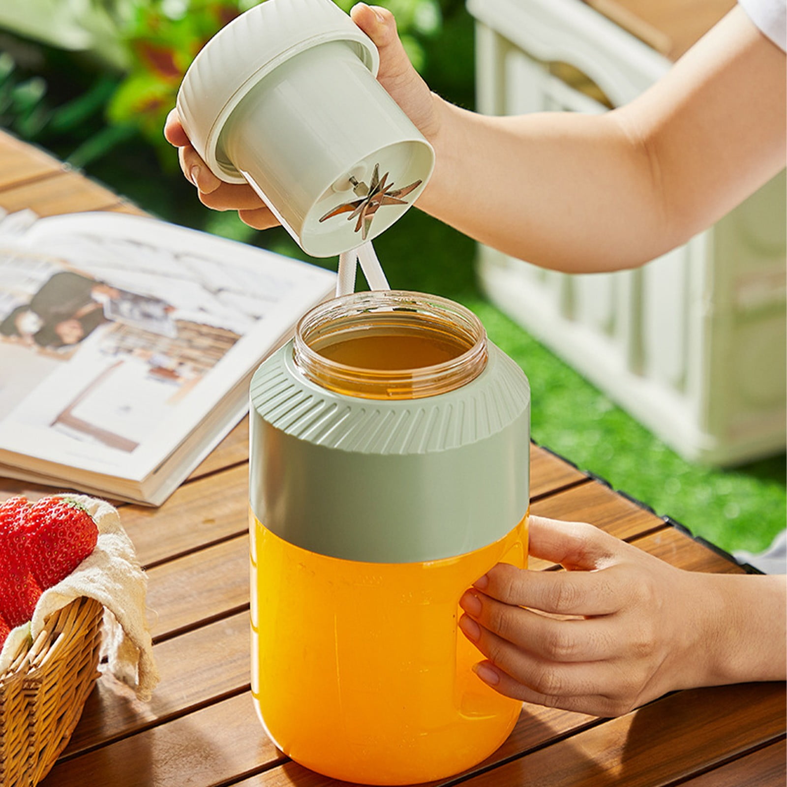 Portable Juicer Extractor and Blender, 35.19oz/1000ml Large Capacity, 10 Stainless Steel Blades, USB Rechargeable, for Smoothies, Milkshakes, Slushies, and Food Processing, Green