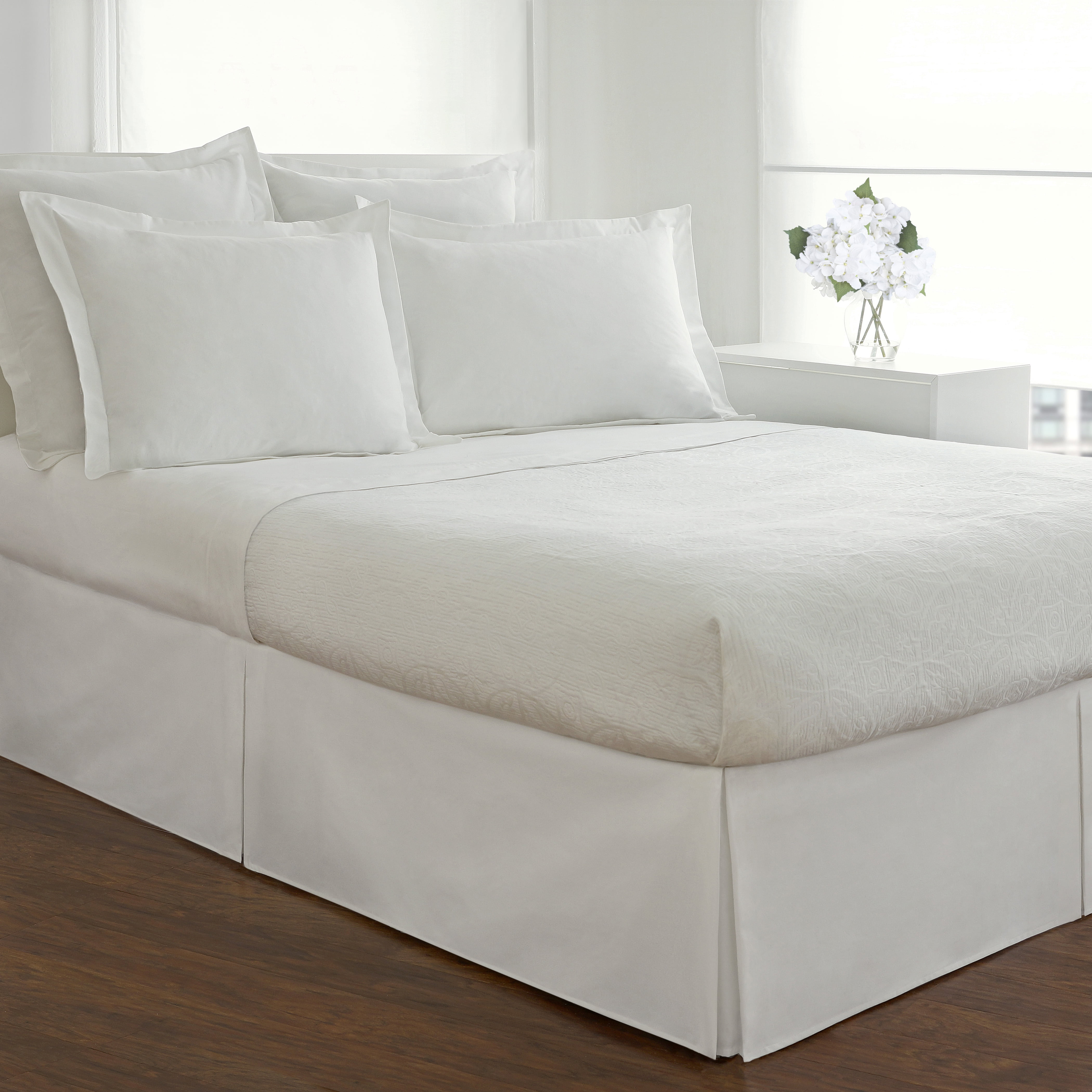 Wrinkle Resistant Cotton Blend 600 Thread Count Scroll Park Navy 15 Inch Drop King Bed skirt Set