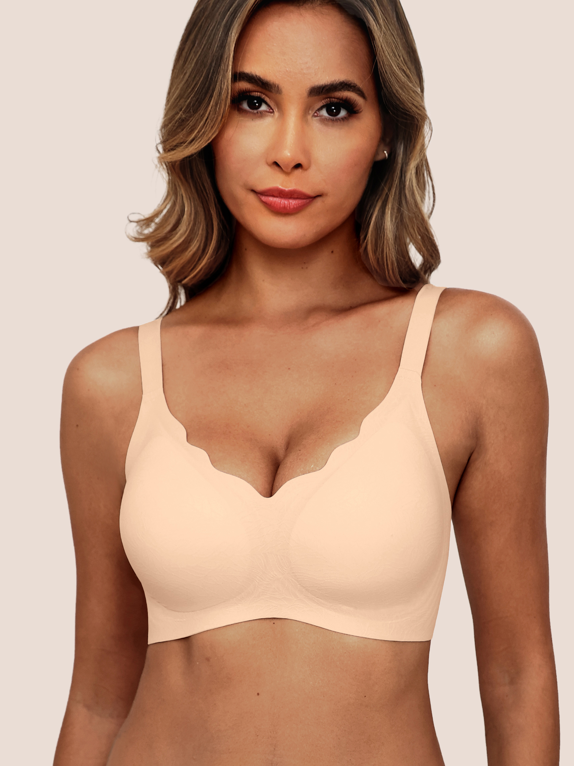 MINTREUS Women's Seamless Wireless Bra with Scalloped Design photo 3