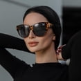 thumbnail image 2 of Gafas de sol URUMQI Fit Over polarizadas UV400 para mujer, 2 of 7
