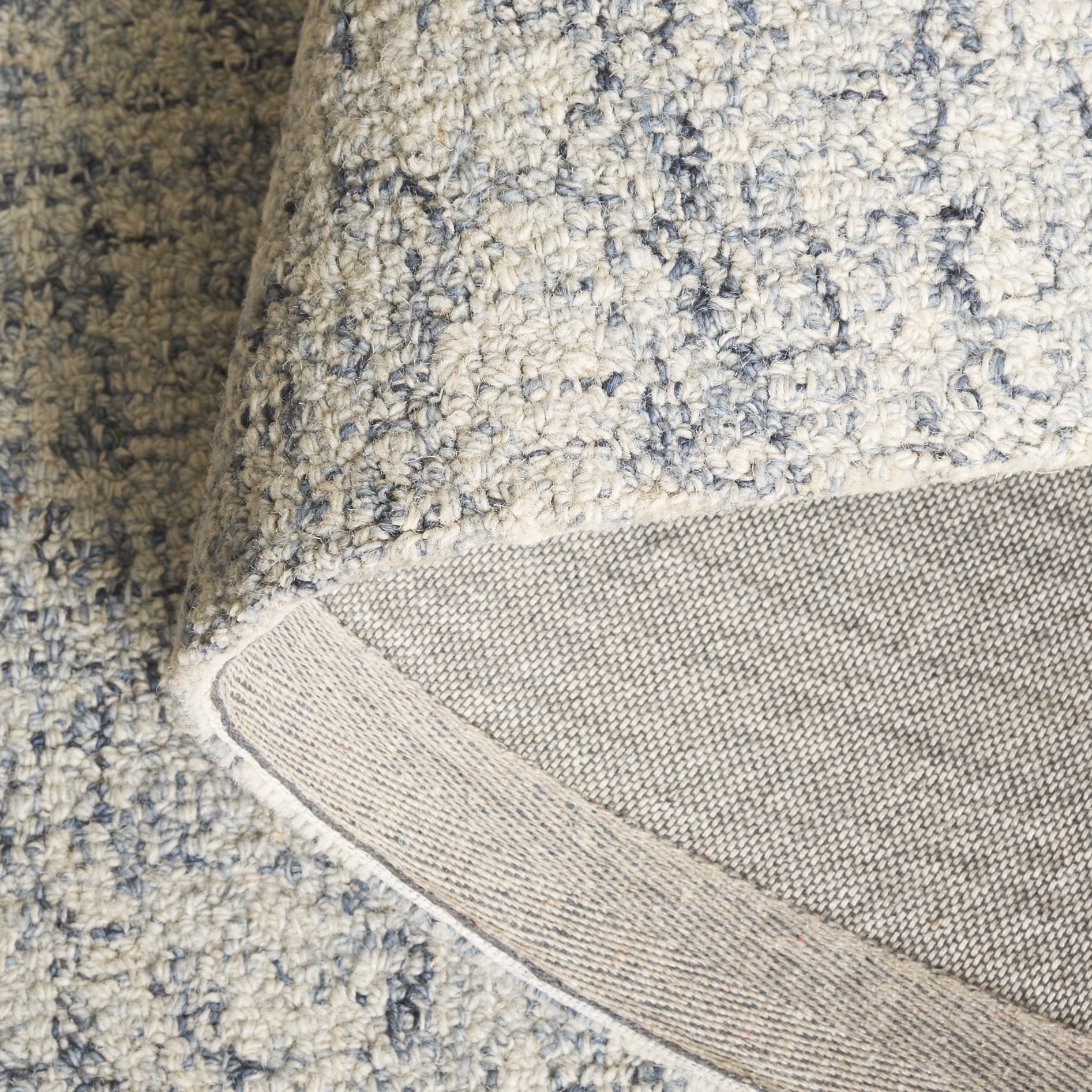 SAFAVIEH Abstract Carina Solid Area Rug, Light Blue/Ivory, 4' x 6'