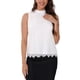 thumbnail image 2 of INSPIRAR CHIC Blusa Elegante Sin Mangas con Cuello Halter y Botones con Encaje XS Blanca, 2 of 6