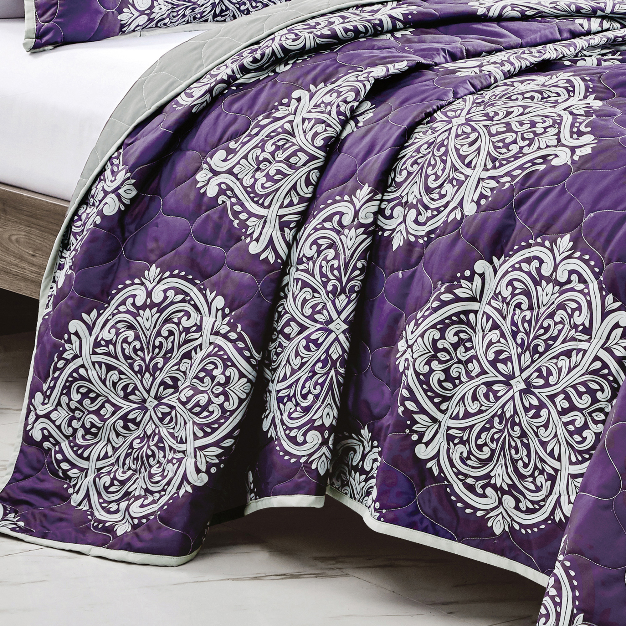 Evjk 3-Piece Oversized Quilting Set - Reversible, Breathable, Soft Brushed Microfiber Bedspread with Printed Pattern,Queen