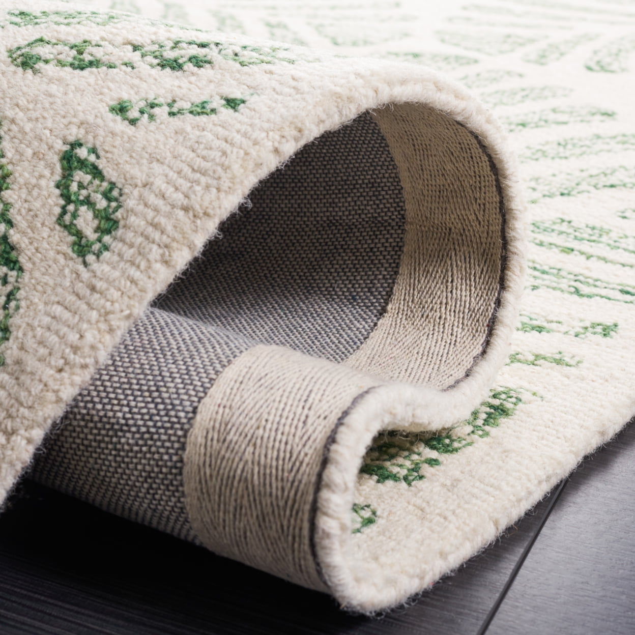 SAFAVIEH Jardin Cyan Leaves Area Rug, Ivory/Green, 5' x 8'