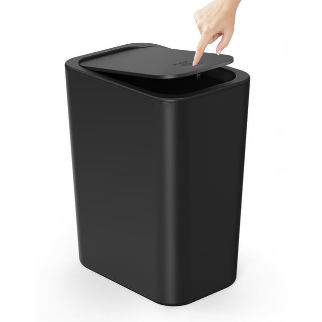 Bote de basura Cesun de 2.6 galones con tapa para baño, plástico negro