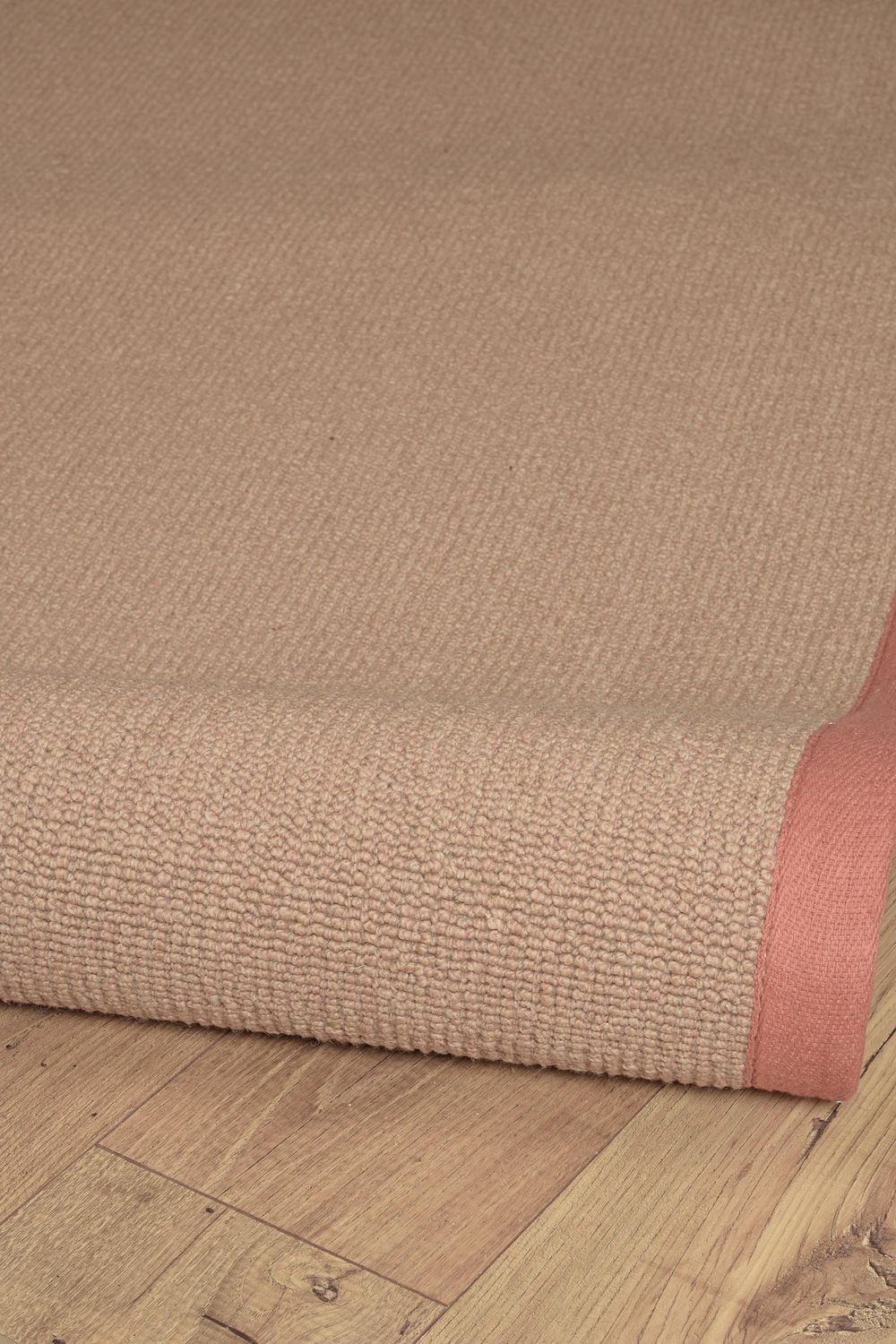 Tapis d'appoint Athena liège et orange brûlé 4 pi x 6 pi