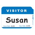 thumbnail image 1 of Insignias sensibles a la presión, visitante, azul, 3 1/2 x 2 1/4, 100 / BX (juego de 10 BX) C-Line 92245-CT, 1 of 2