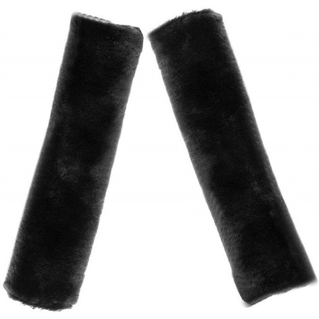 Abertura para cinturón de seguridad de suave piel de oveja. Cojín de cinturón de seguridad extraíble y práctico de piel de oveja sintética, con cómoda protección para los hombros (negro).