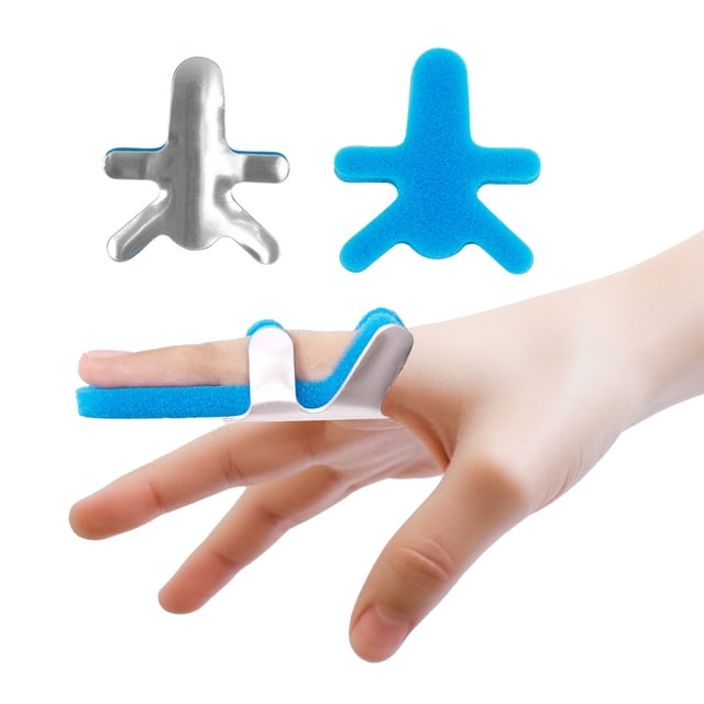 férula para dedo tipo rana Magnimed ajustable 3 piezas talla mediana, mano con férula azul y blanca inmovilizando el dedo índice en extensión; dos piezas adicionales planas arriba (una con revestimiento metálico y otra de espuma azul). Diseñada para inmovilización y soporte durante rehabilitación; también apta para transportar y proteger dedos lesionados en viajes cortos.