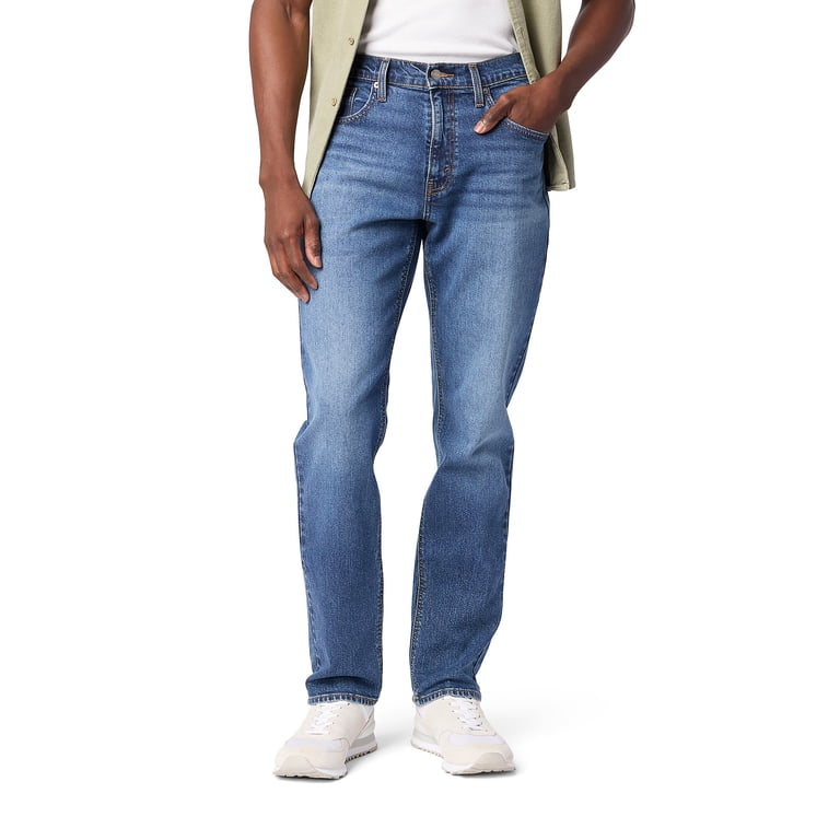 Levi Strauss Signature Men's Athletic Fit Jeans photo 1