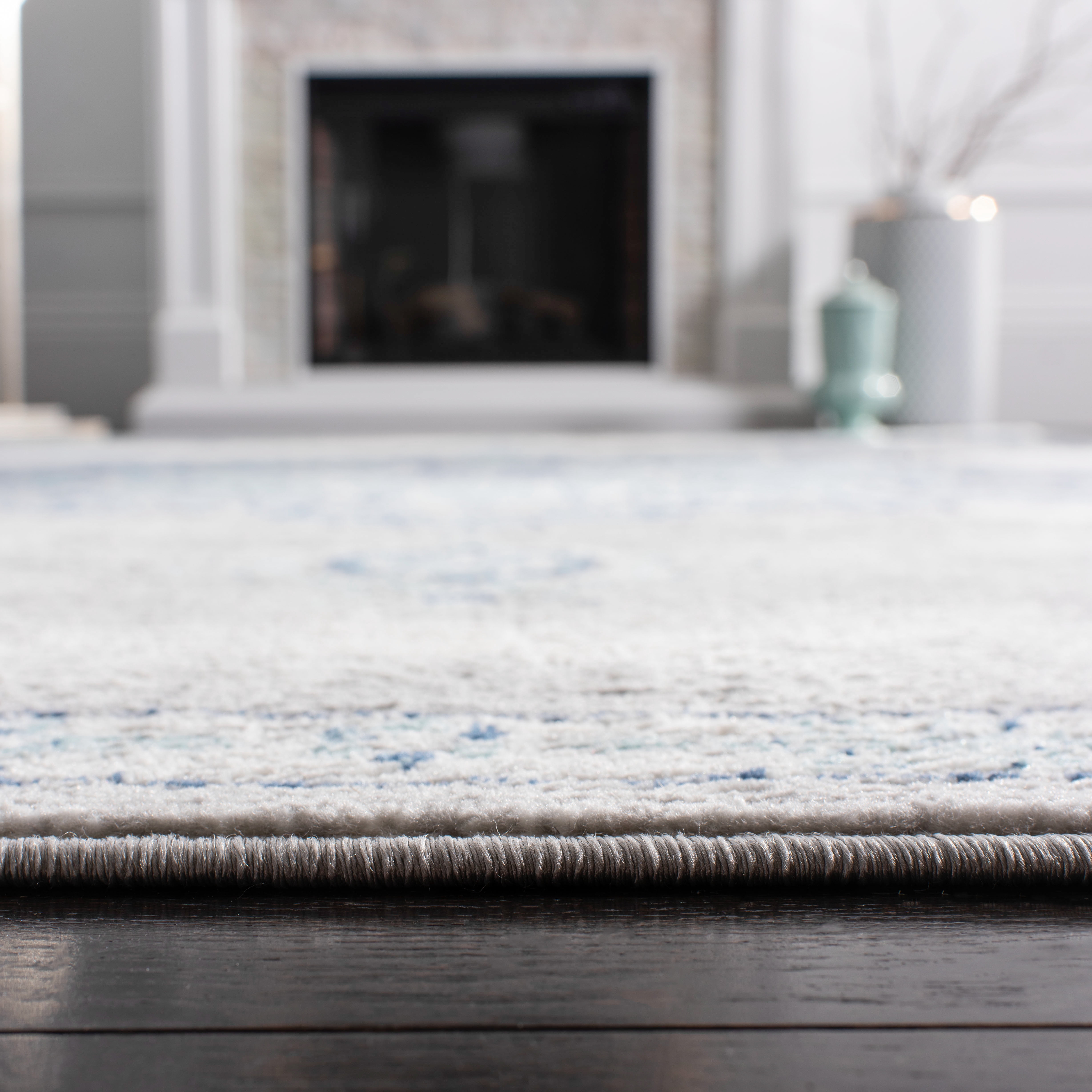 SAFAVIEH Brentwood Cantor Oriental Area Rug, Navy/Light Gray, 4' x 6'