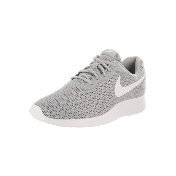 nike men's tanjun stores