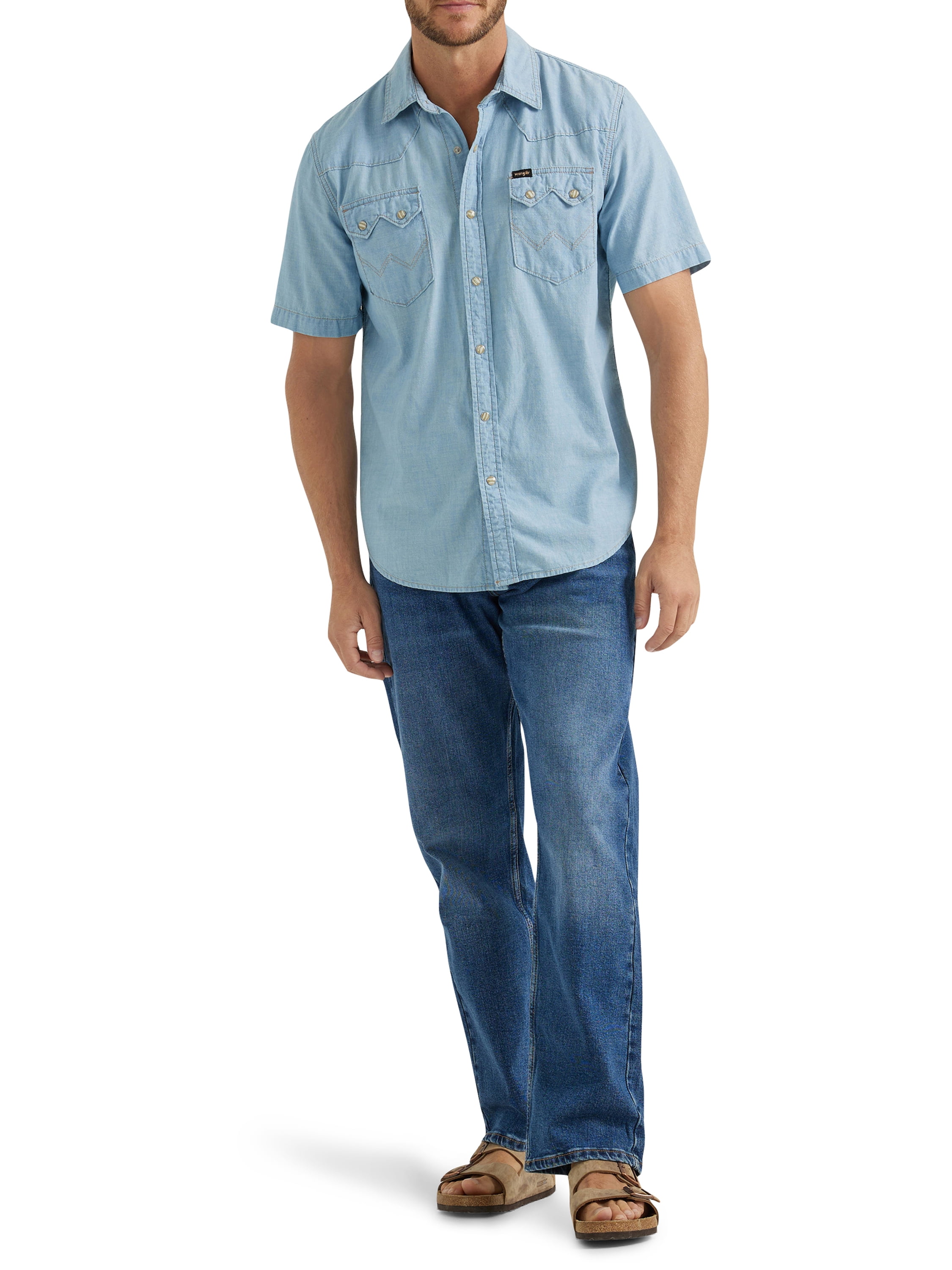 Wrangler® Men's Regular Fit Short Sleeve Chambray Shirt