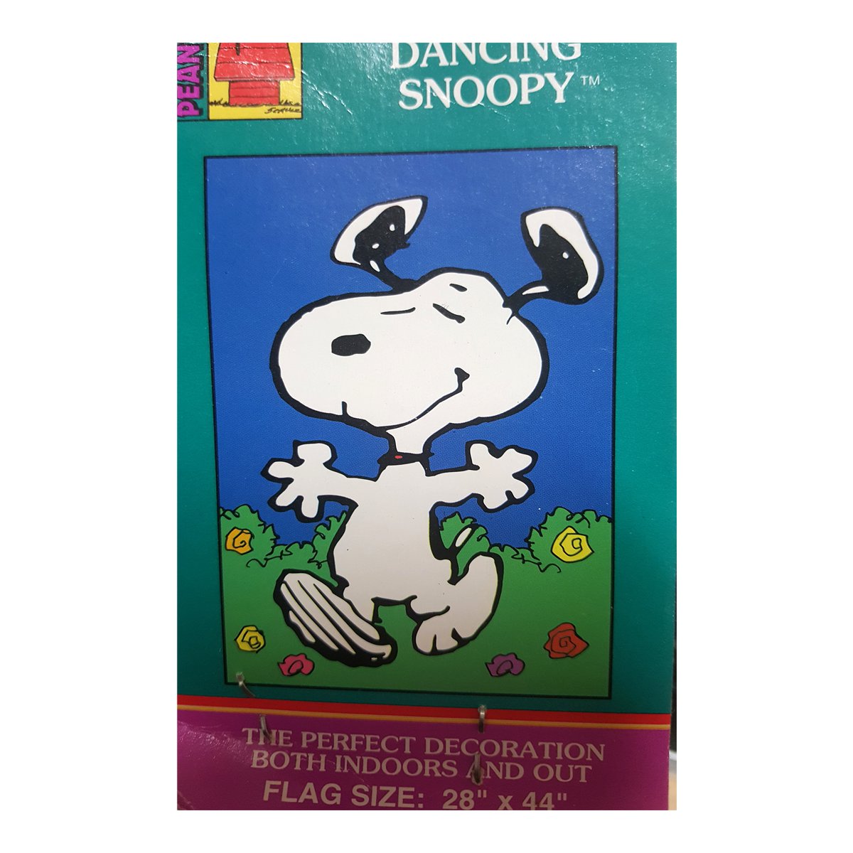 Peanuts Dancing Snoopy Decorative House Flag Indoor Outdoor 28 X 44 Walmart Com Walmart Com