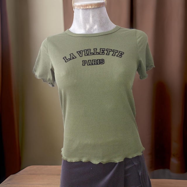 Camiseta de Manga Corta Color Verde Olivo con Estampado "la Villete Paris" Talla Extra Grande