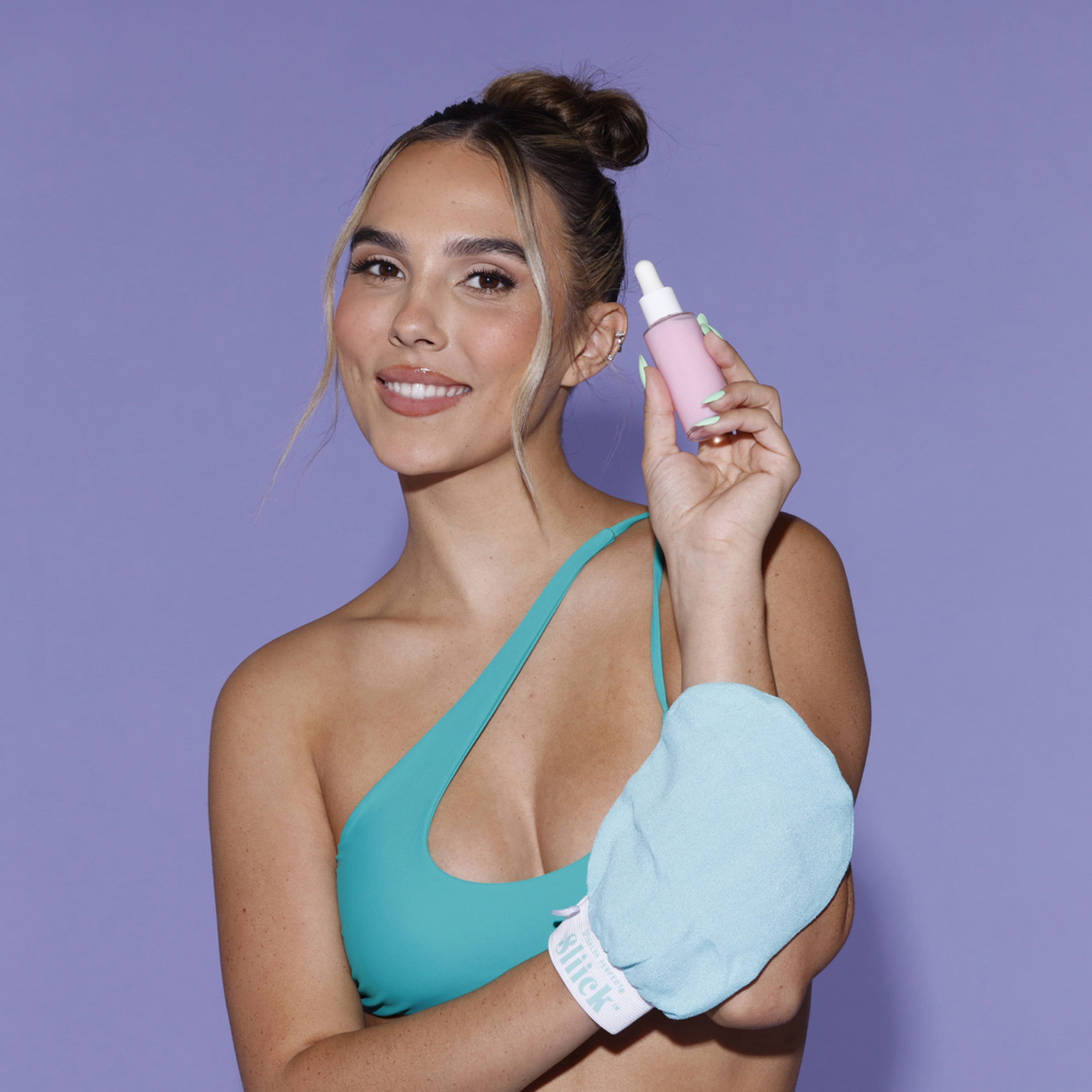 Sliick Buff & Brighten Ingrown Rescue Kit, Contains 1 Exfoliating Body Mitt and Brightening Serum, Ingrown Hair Treatment,1 fl oz