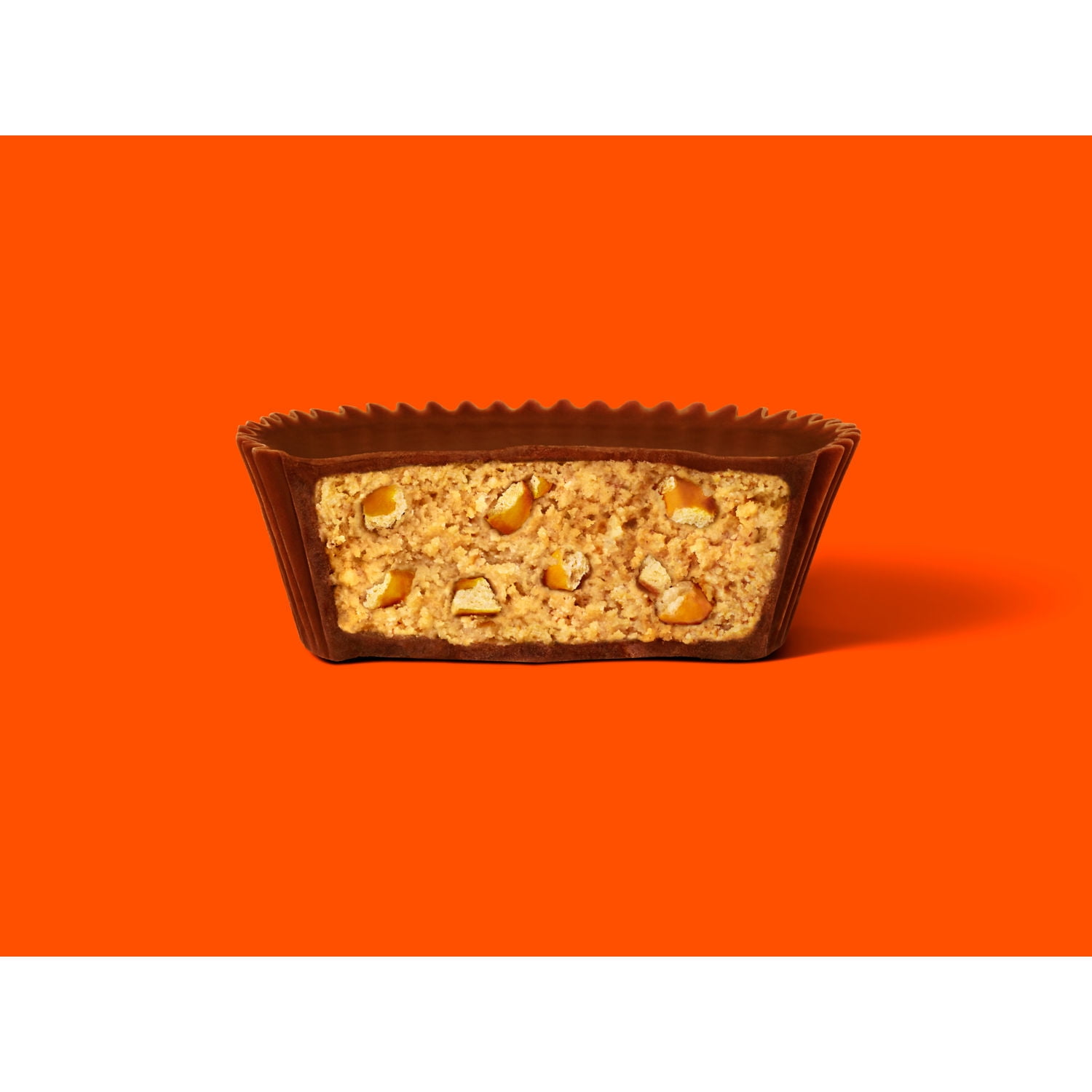 Reese's Big Cup with Pretzels Milk Chocolate Peanut Butter Cups Candy, Pack 1.3 oz