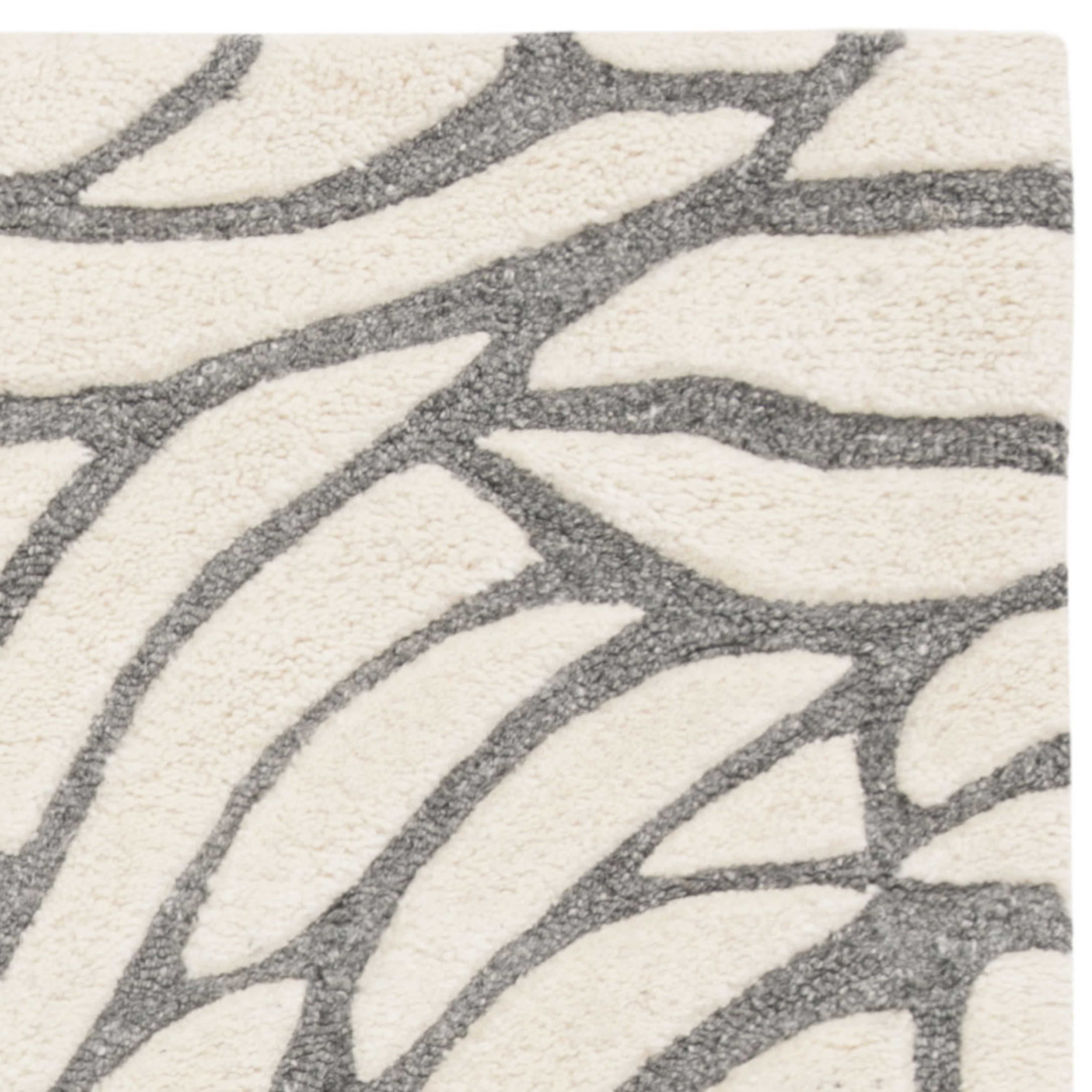 SAFAVIEH Casablanca Yadira Floral Shag Area Rug, Ivory/Grey, 8' x 10'