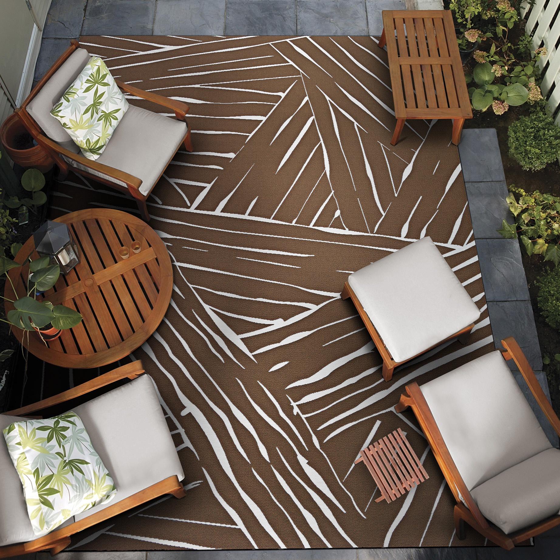 Couristan Dolce Parquet 4' x 5'10" Amber Outdoor Rug