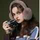 thumbnail image 5 of Orejeras de felpa plegables y cálidas para el invierno | Orejeras suaves, resistentes al viento y anticongelantes para hombres y mujeres | Talla única | Almacenamiento de calor duradero y protección, 5 of 6