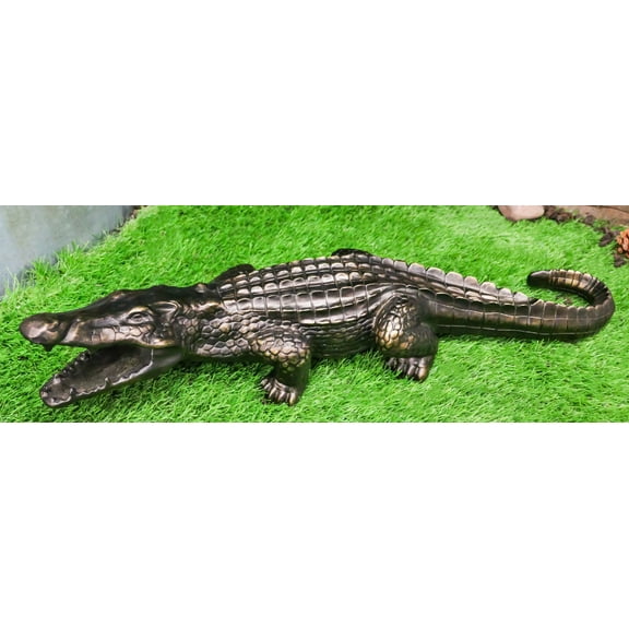 The Great Crocodile Baring Jaws And Razor Sharp Teeth Garden Accent Statue 23"L