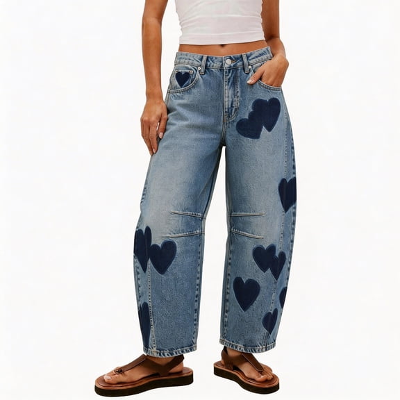 HBYJLZYG Mid Rise Barrel Leg Jeans for Women with Heart Patch, Relaxed Fit Blue Denim Trousers, Trendy Casual Streetwear Pants