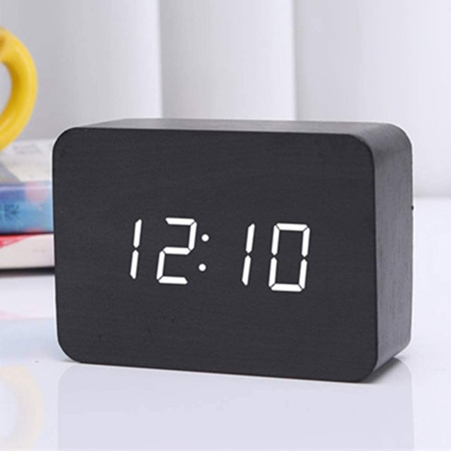 Reloj despertador digital LED Reloj de mesa pequeño similar a la madera con pantalla de fecha y temperatura, 3 brillos ajustables, control de voz, pantalla de 2 modos (negro) Sincero Hogar
