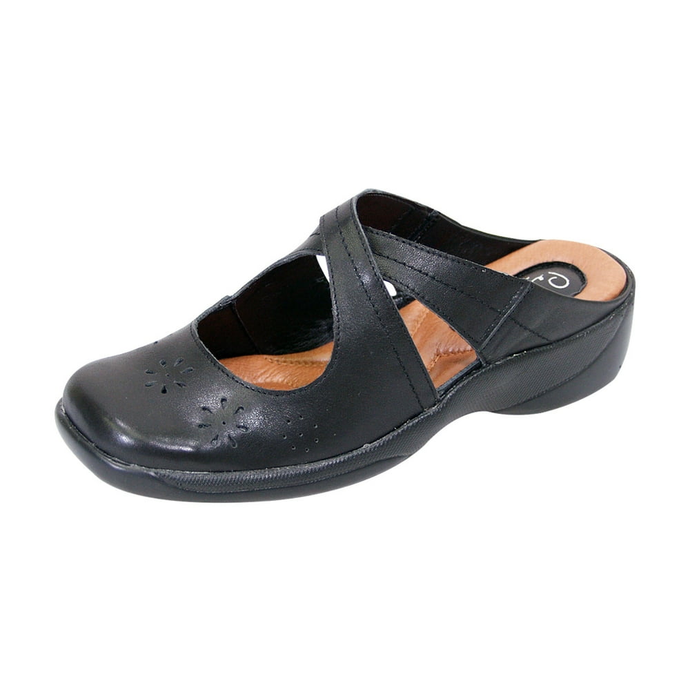 PEERAGE Casey Women Extra Wide Width Casual Leather Clog