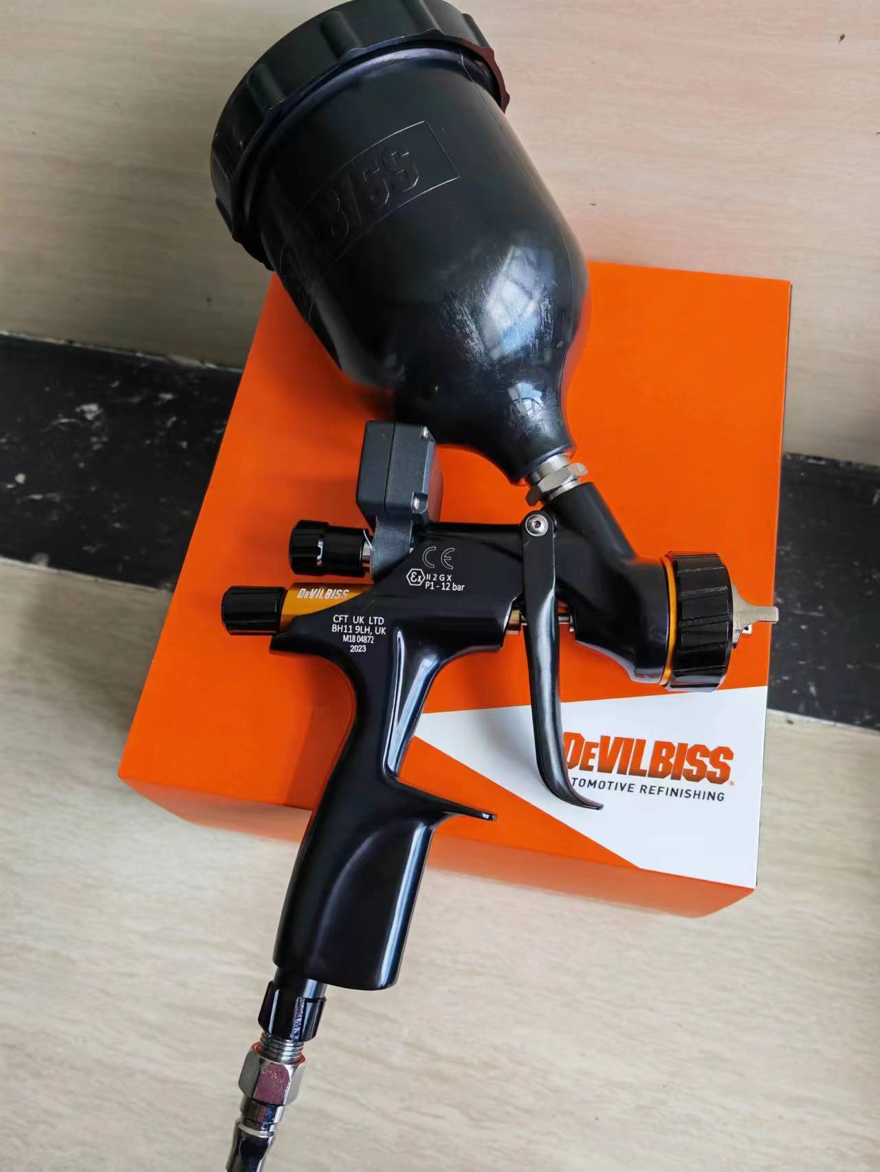 Devilbiss 704521 DV1 Clearcoat Gun w/ Digital Gauge Replaces 704520 New Model