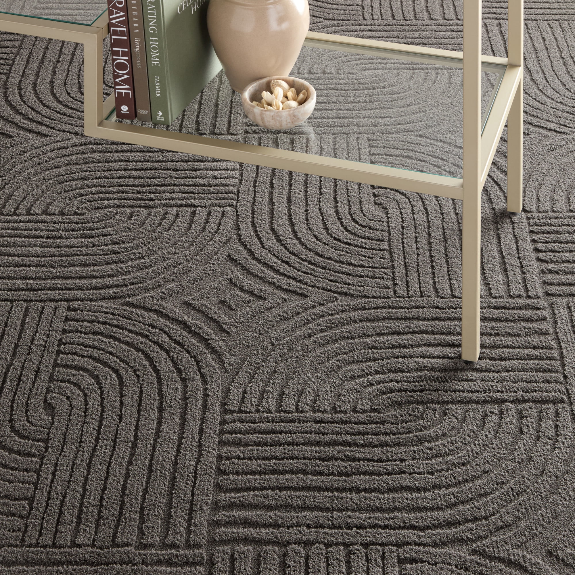 TOWN & COUNTRY EVERYDAY Stone Geo Curve Soft Felt Everwash®, Machine Washable Area Rug with Non-Slip Backing, Geometric Rug, Charcoal Grey, 1'7"x2'11"