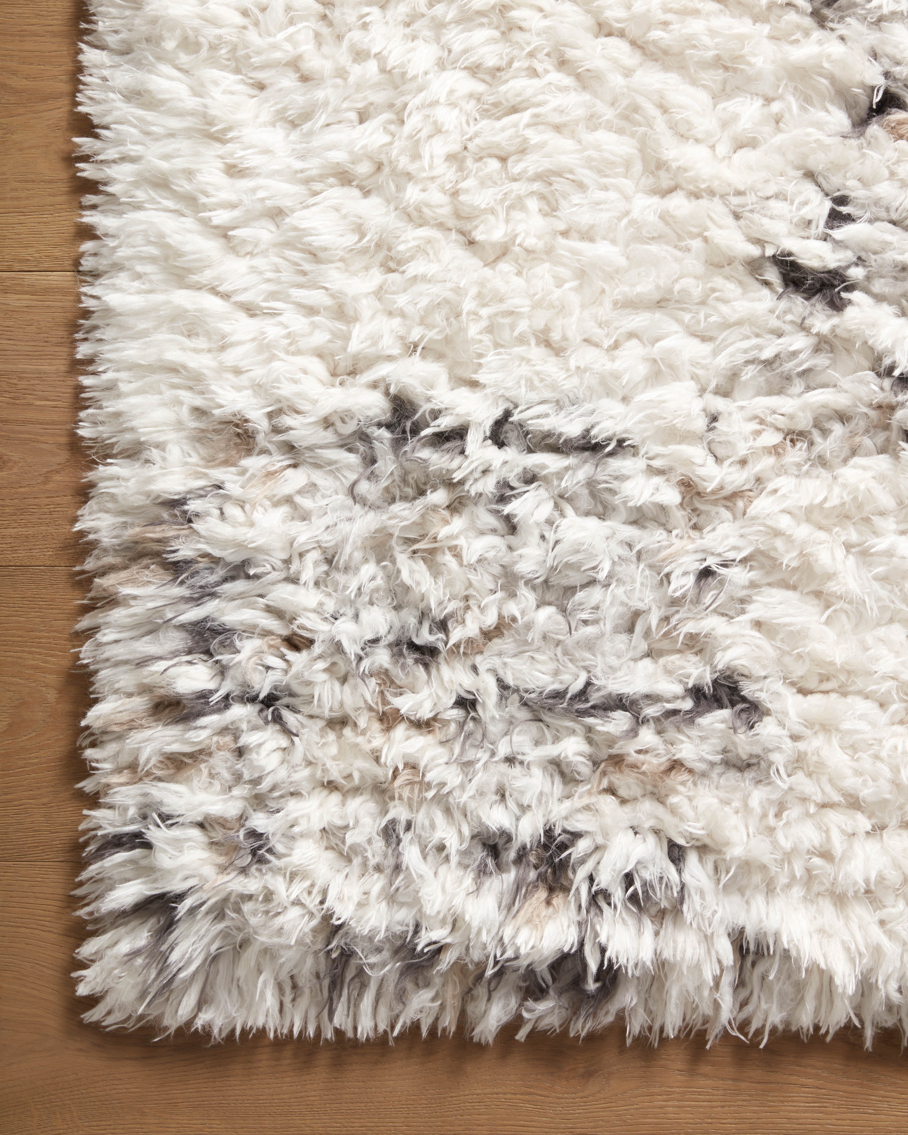 Angela Rose x Loloi Amira Ivory / Granite 2'-7" x 8'-0" Runner Rug