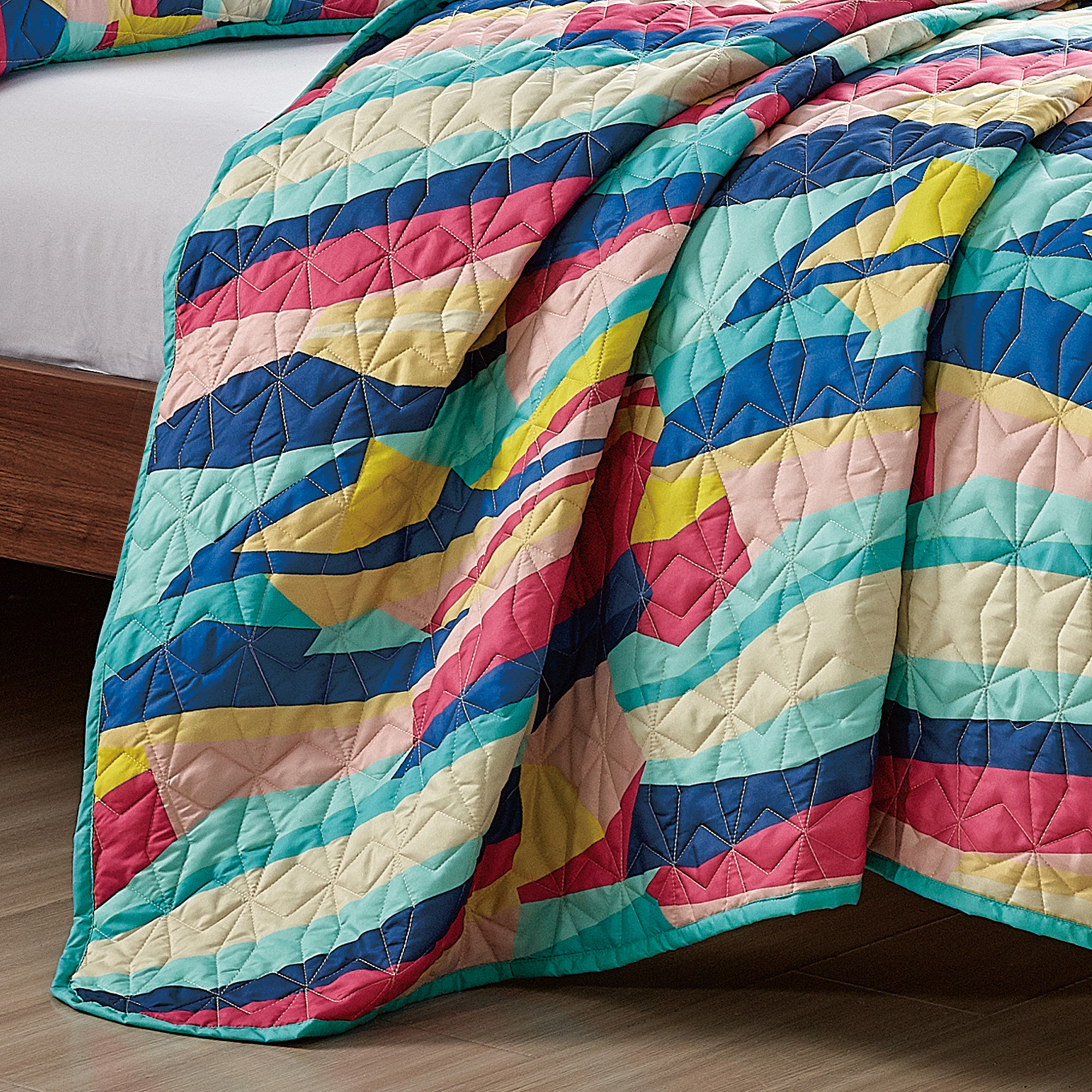 Evjk 3-Piece Decorative Lightweight Bedspread Set – Breathable, Microfiber with Chic Print, QUEEN