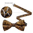 thumbnail image 3 of Pajarita Barry.Wang Oro Negro con Flores de Seda para Hombre, 3 of 7