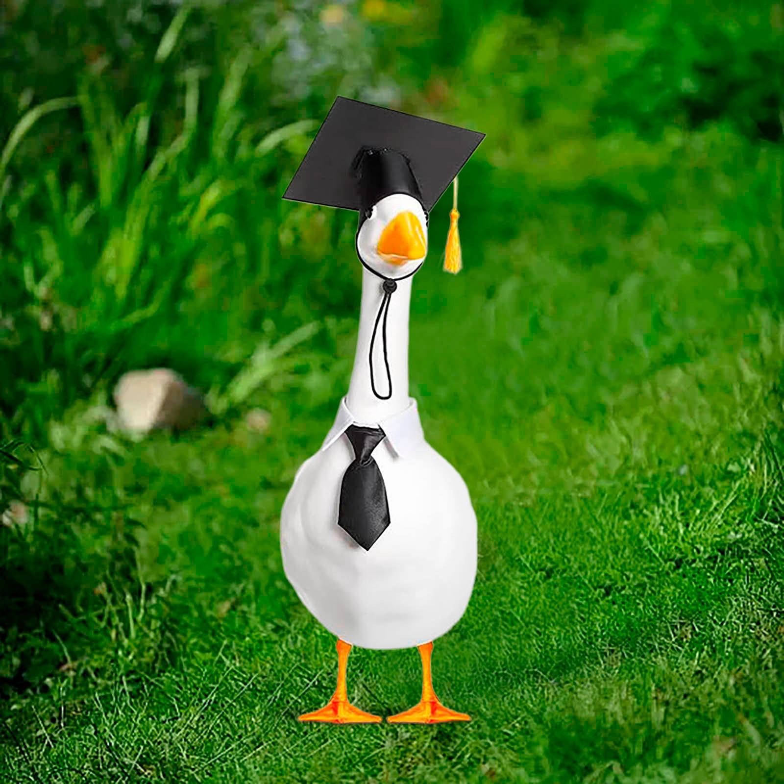 Seyotauo Graduation Season Bachelor's Hat Big White Gooses Festival Set Decoration Sculpture Decoration for Outdoor Yard Porch Garden Graduation Party Holiday Festive Theme