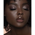 thumbnail image 3 of Sigma Beauty | Brocha abanico de Strobing | Brocha de maquillaje | Suave, D, 3 of 5