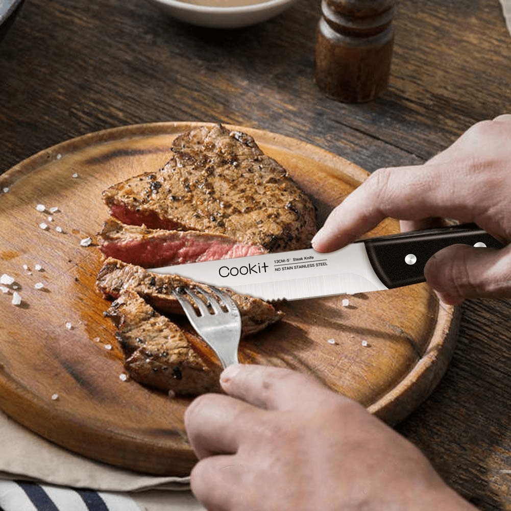 Kepooman 8-Piece Steak Knife Set, Stainless Steel Serrated Steak Knife Dinner Knife for Home, Black Kepooman 8-Piece Steak Knife Set, Stainless Steel Serrated Steak Knife Dinner Knife for Home, Black