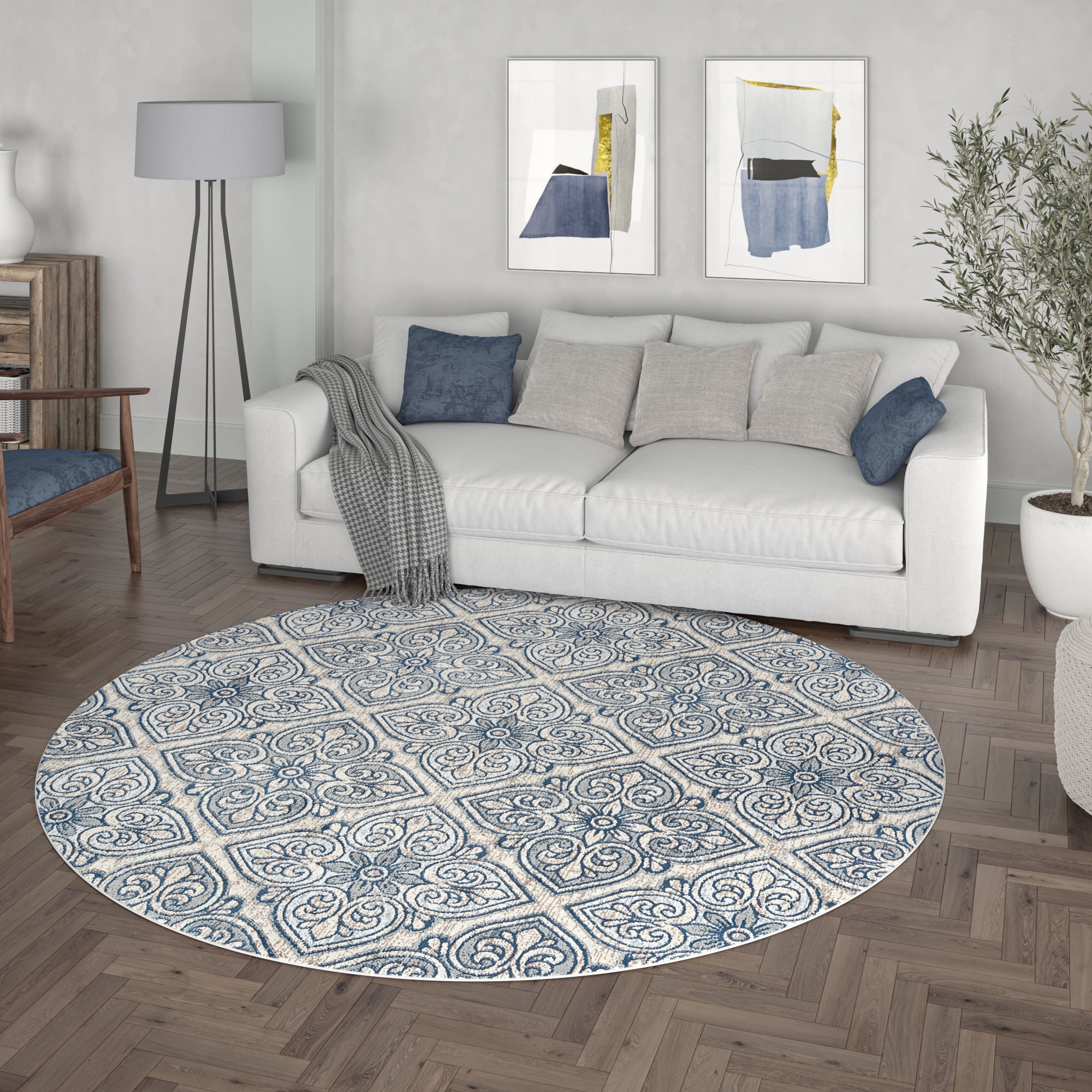 Madison Traditional 8' Round Cream Polypropylene Indoor Area Rug