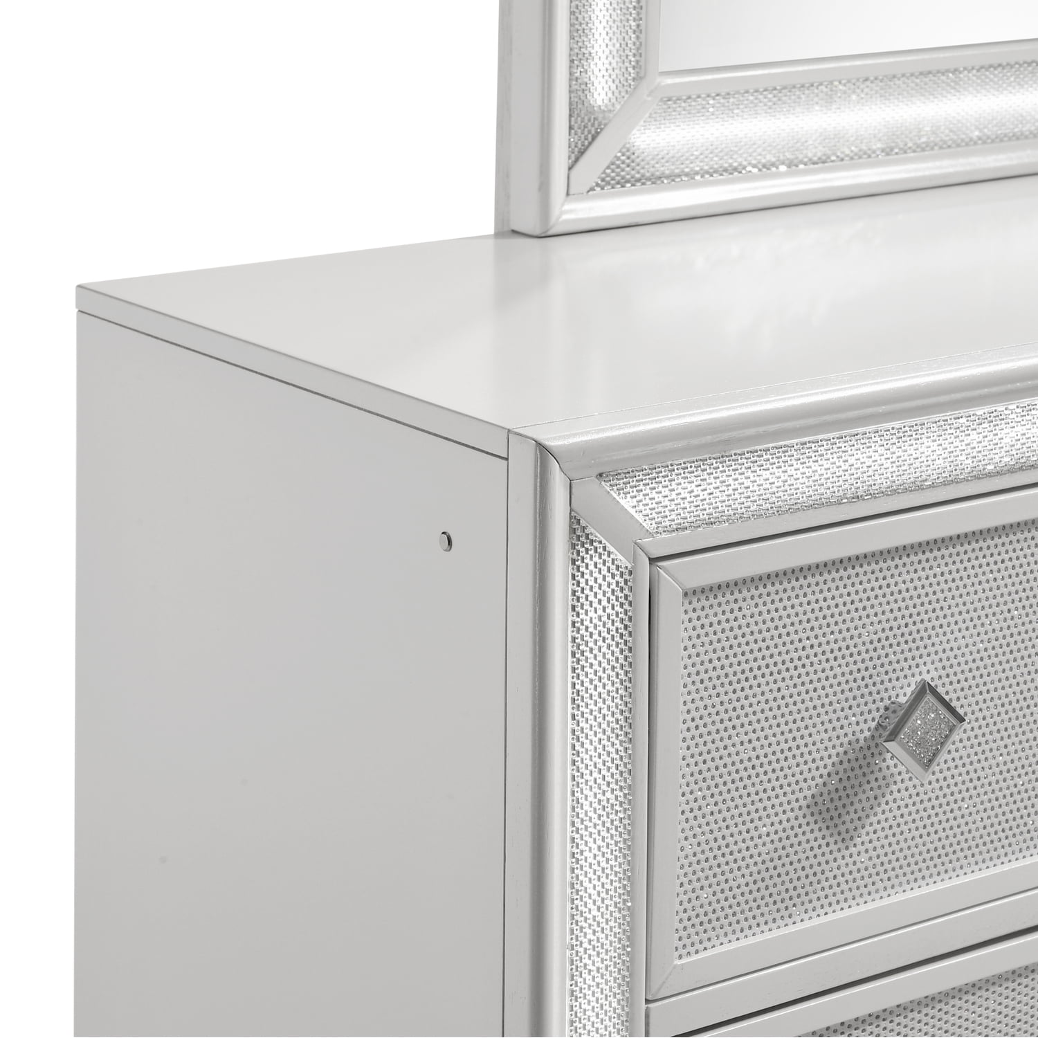 New Classic Furniture Stardust Wood 6-Drawer Dresser in White