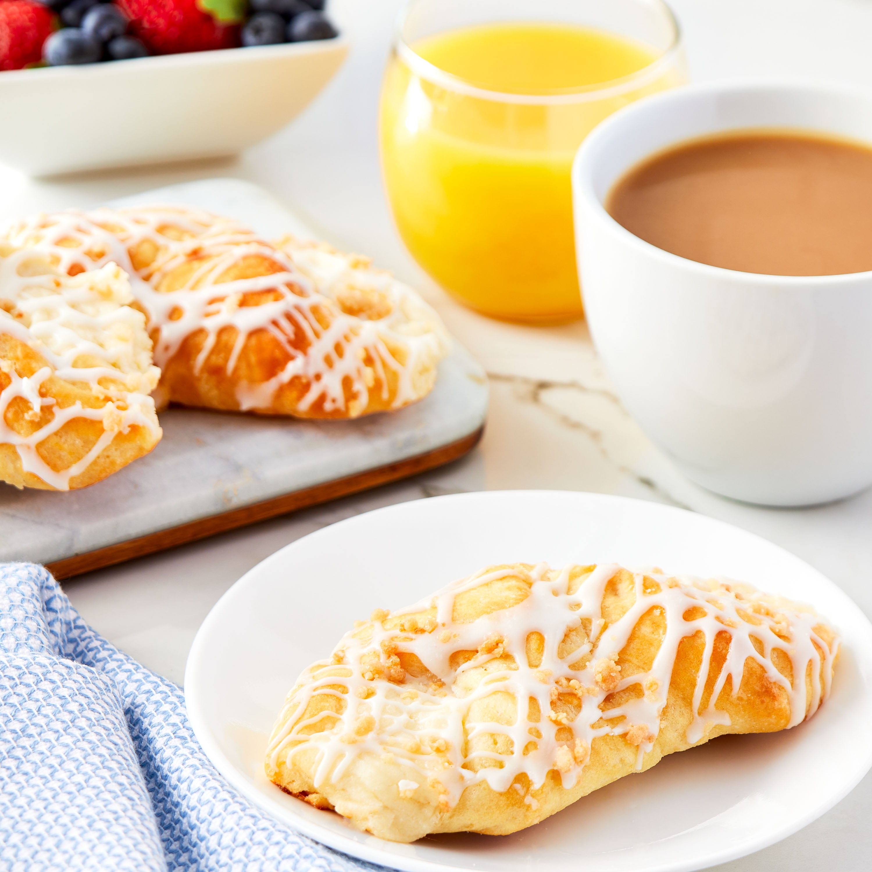 Marketside Triple-Filled Individual Cheese Bowtie Danish, 12 oz, 4 Count)