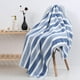thumbnail image 5 of Toalla de baño de terciopelo ampliada, gruesa, absorbente, de secado suave, cómoda para hombres y mujeres., 5 of 6